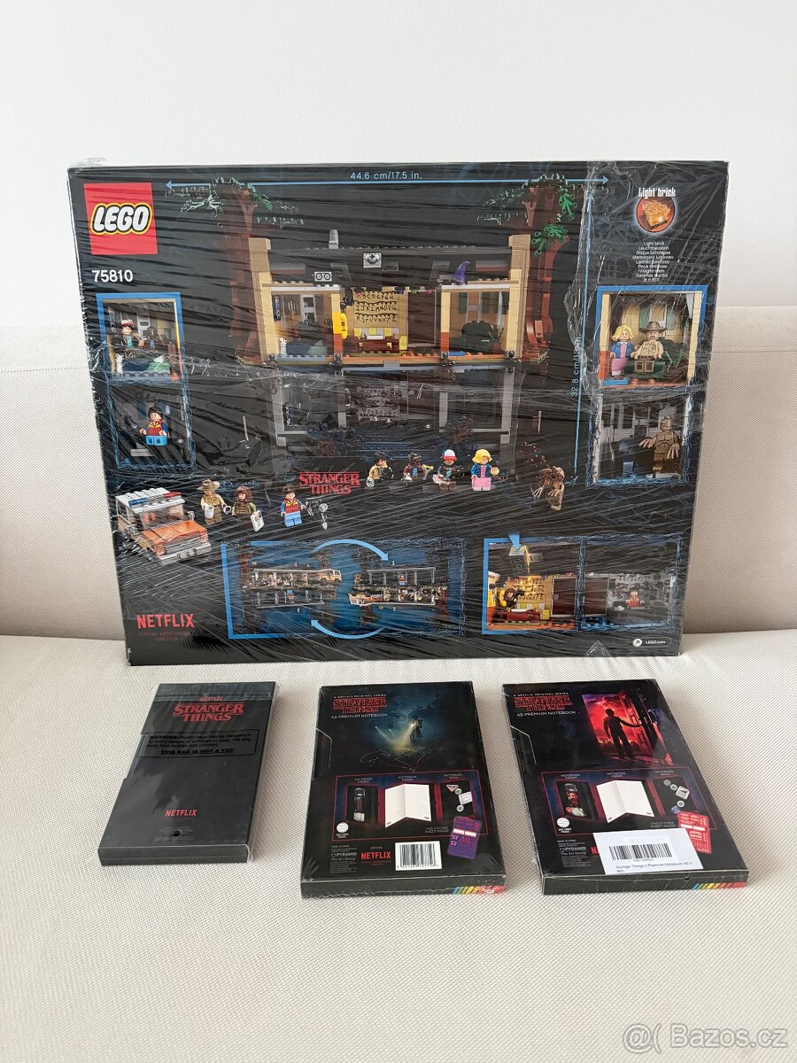 75810 LEGO Stranger Things The Upside Down + 3 notebooks - 2