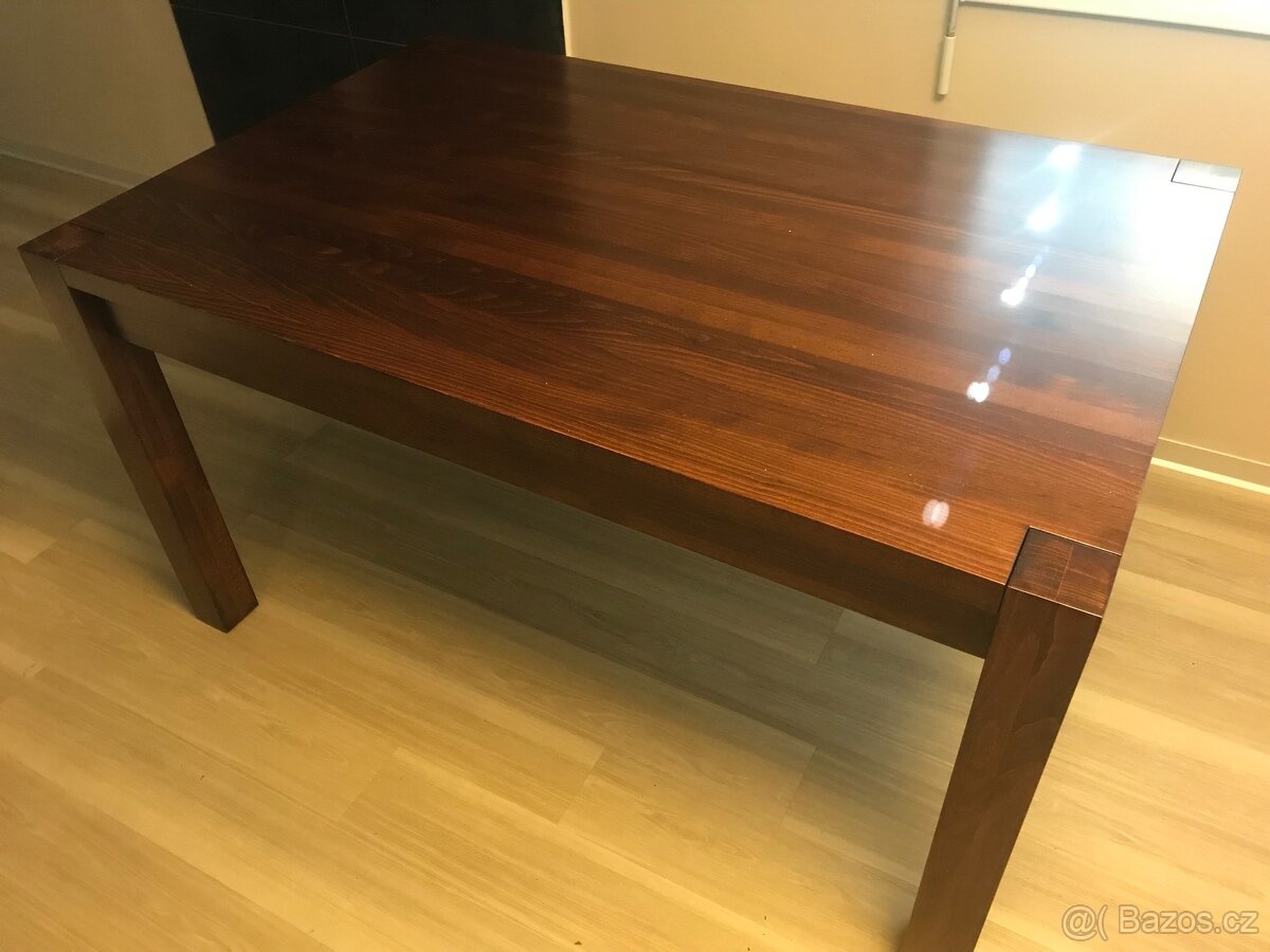 Jídelní stůl - 2