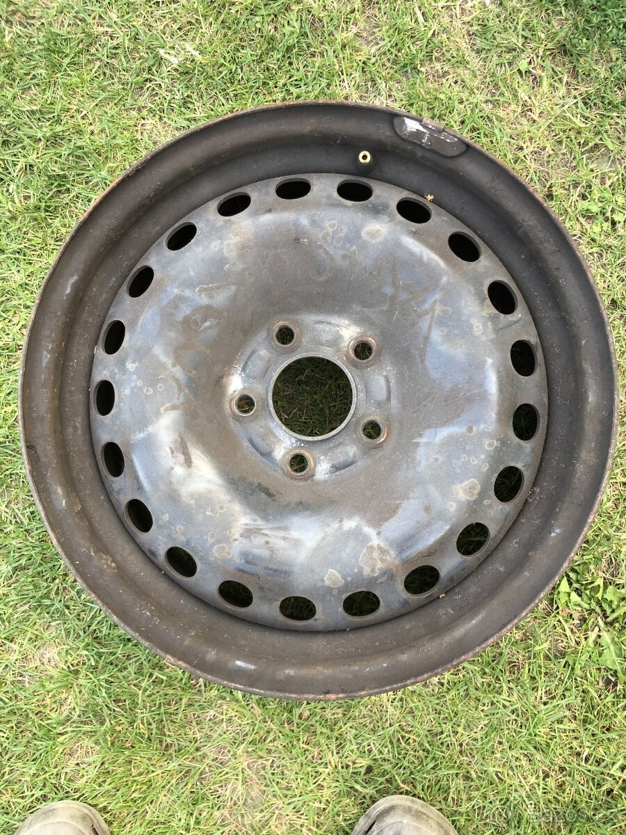 4x plechové disky, Ford Mondeo a Škoda Felicie - 2