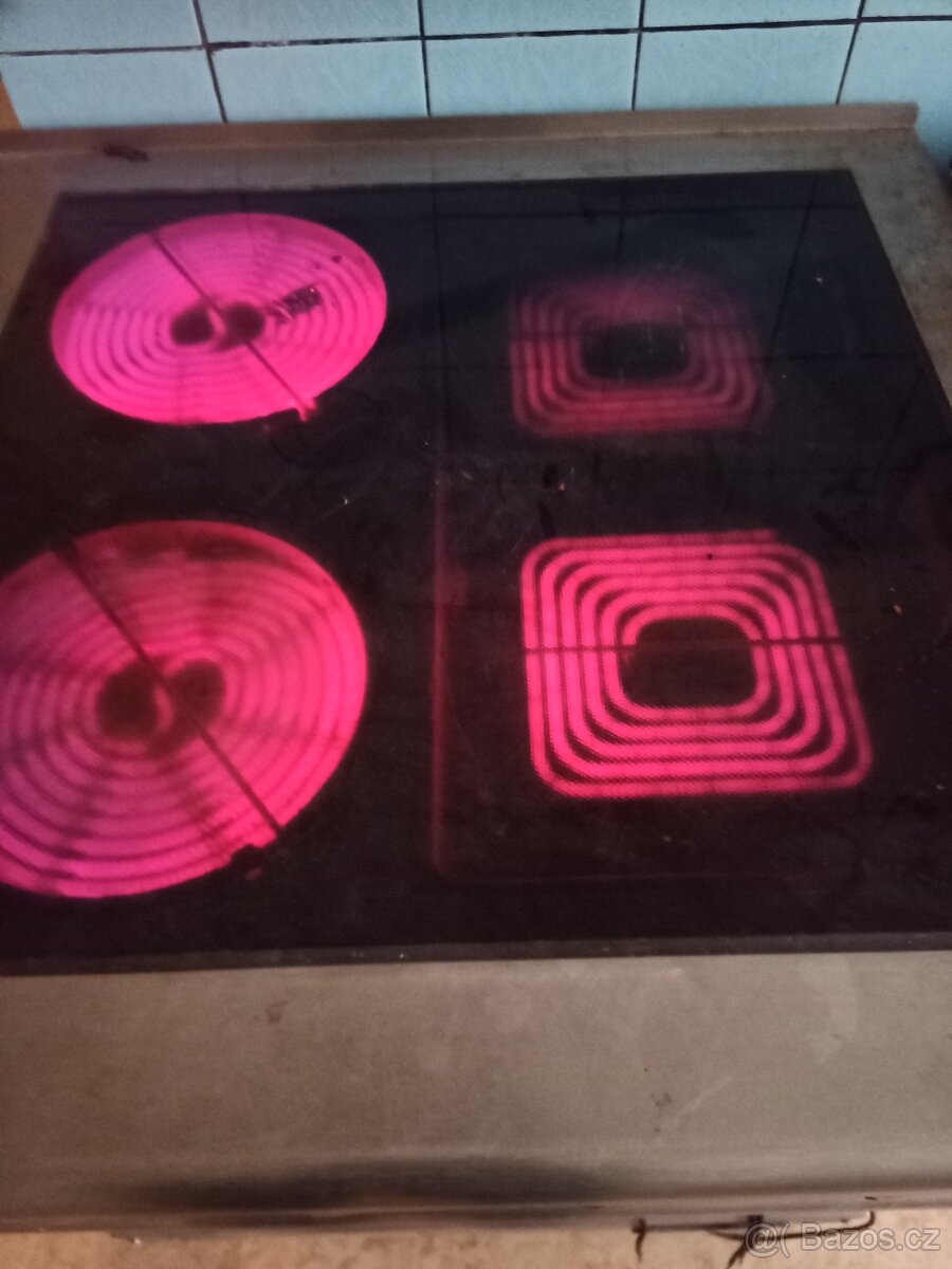 Sporák se sklokeramickou deskou Kuppersbusch - 2