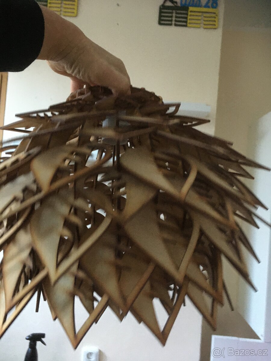 Dřevěný lustr - 2