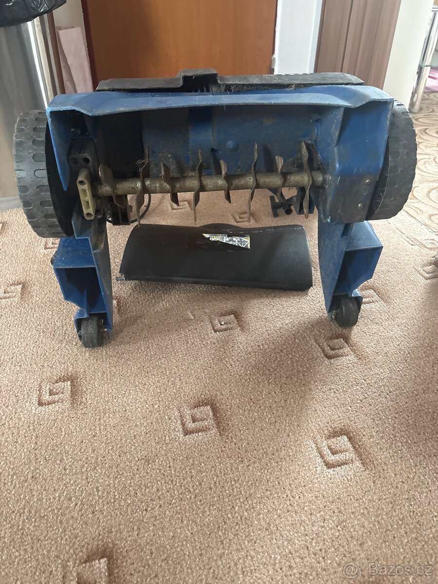 Elektrický vertikutátor - 2