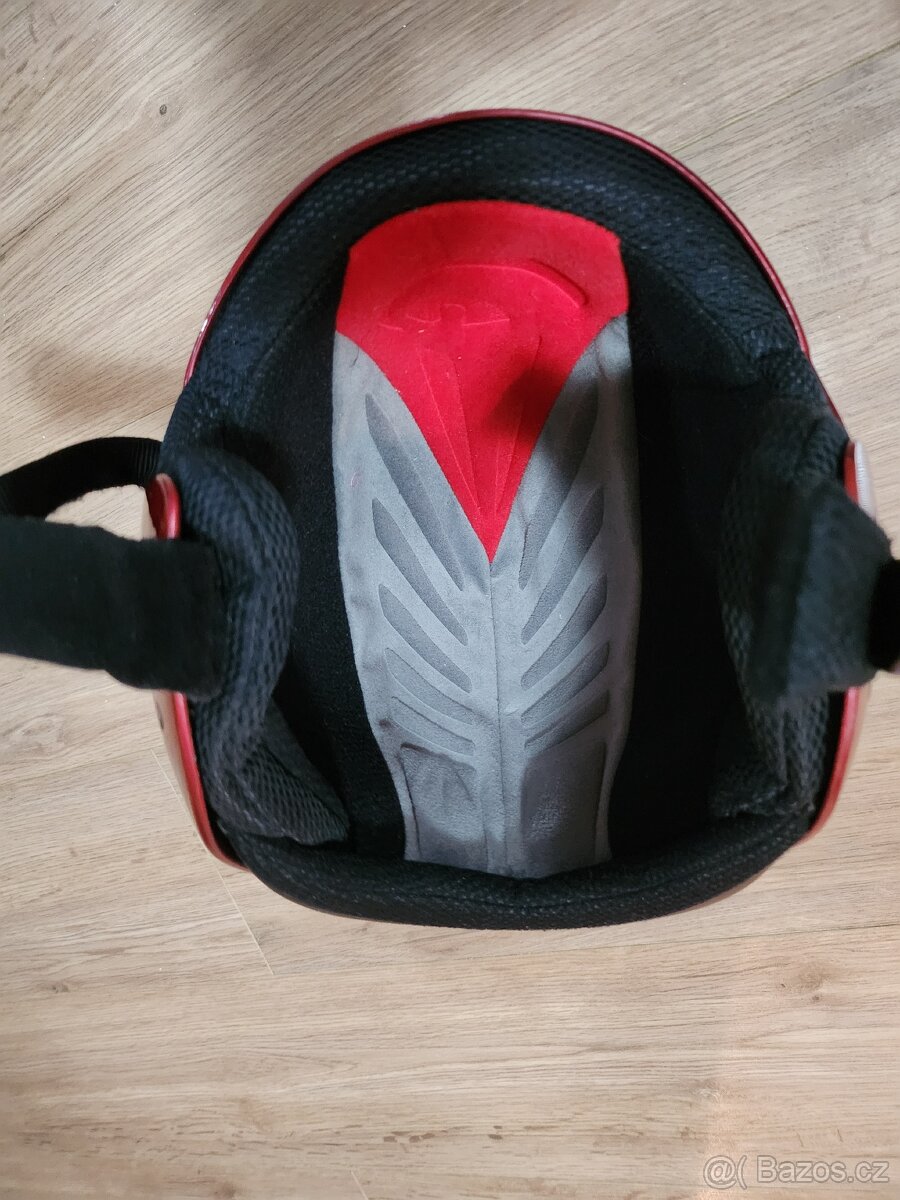 Lyžařská helma + brýle - 2