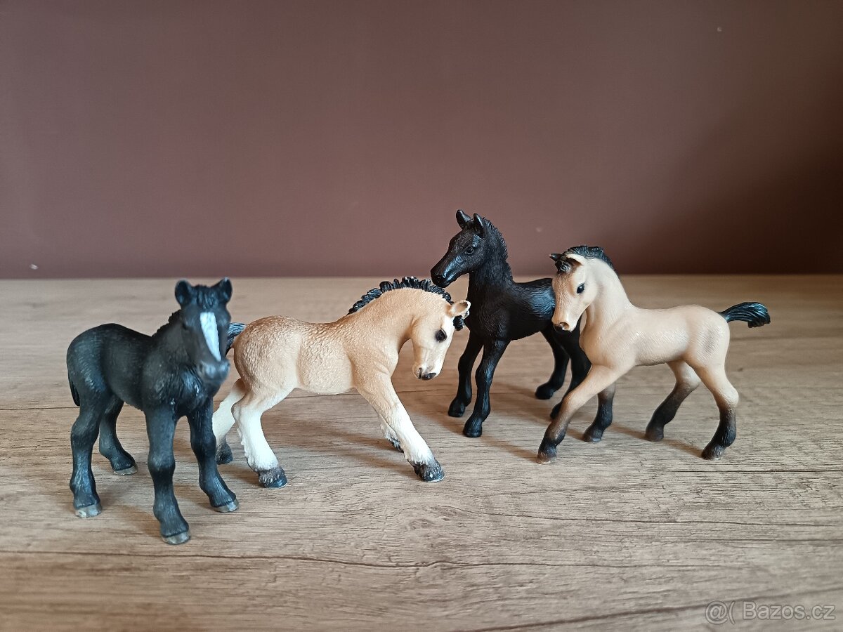 SCHLEICH Koně SBĚRATELSKĒ FIGURKY 22 - 2