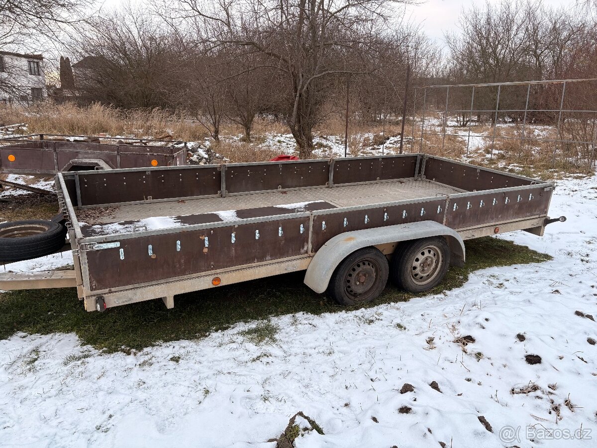 Nákladní přívěs - 2