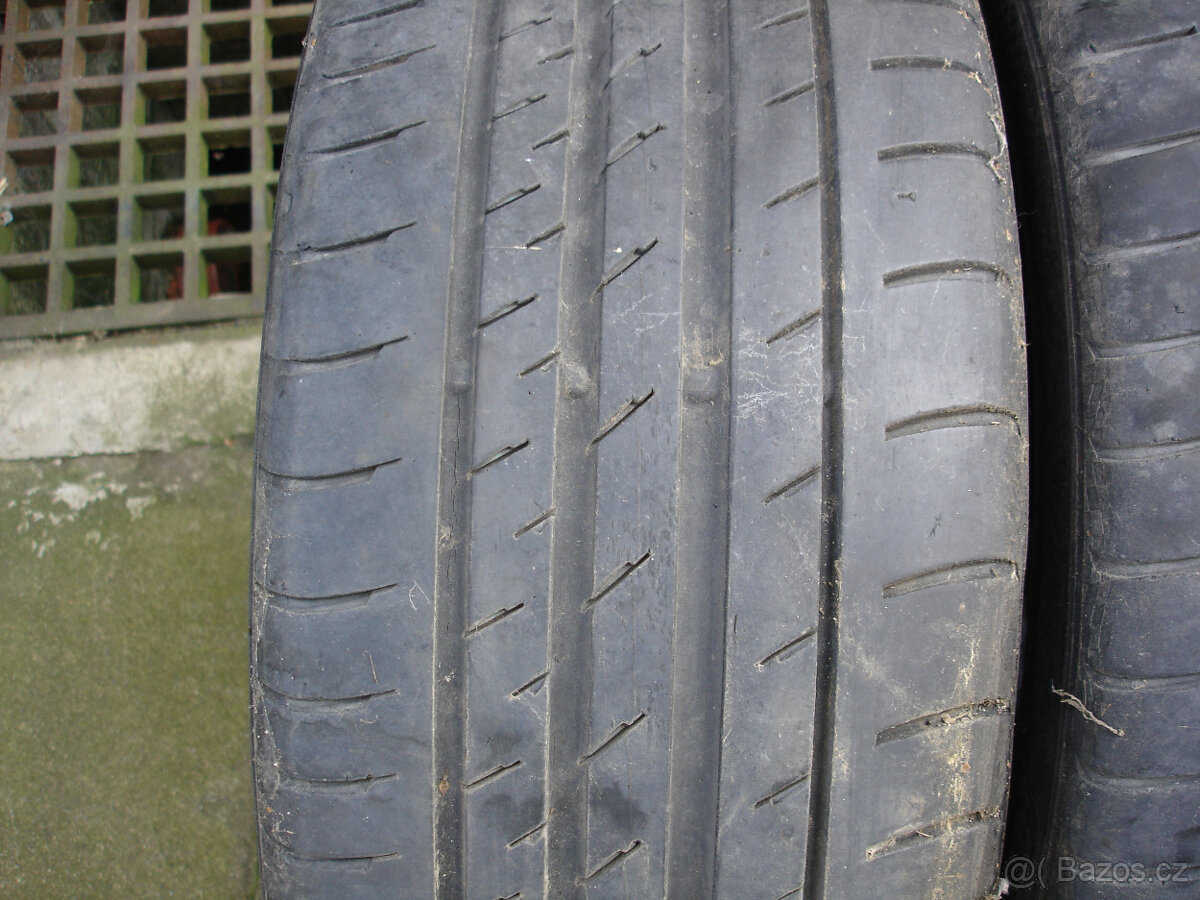 Prodam 2x pneu 225/45R18Y - 2