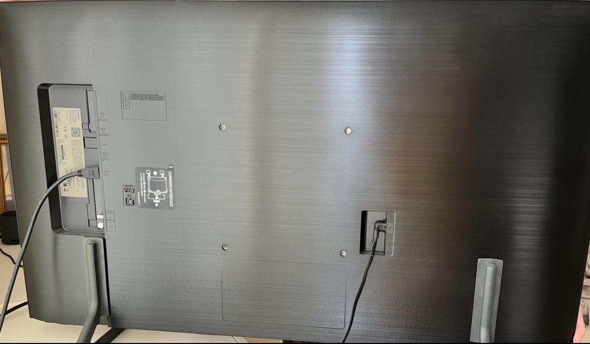 QLED SamsungTelevision QE43Q60D 43" 4K UHD - 2