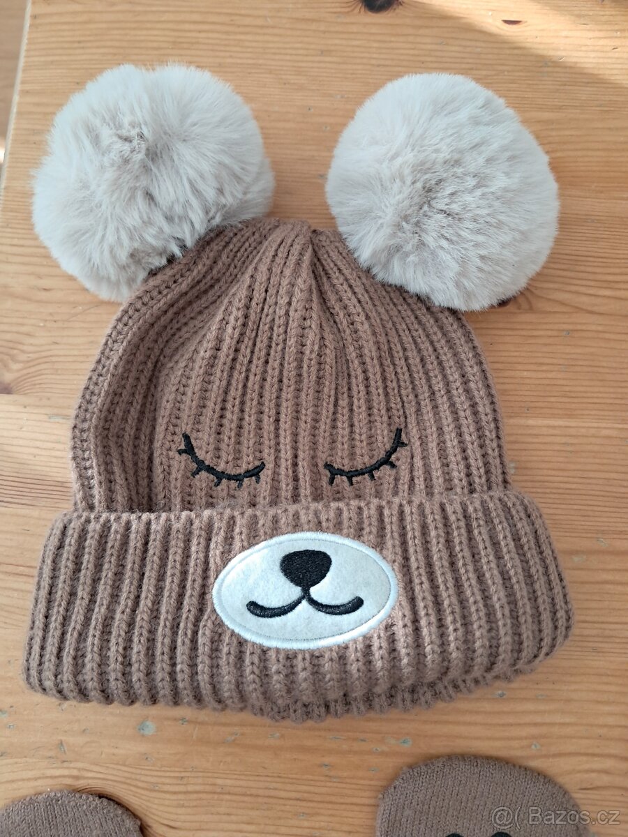 Dětská sada, čepice s 2 bambulkami a párem - 2