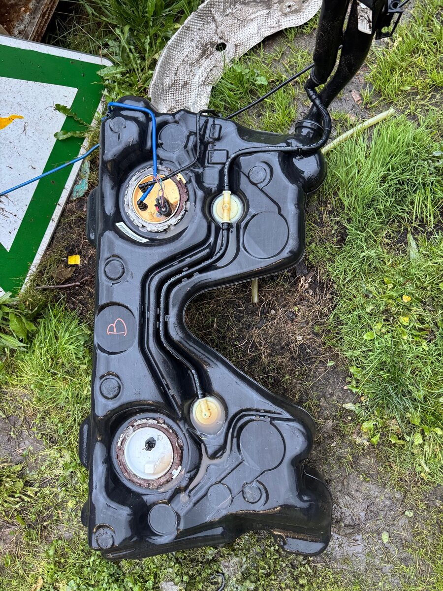 Náhradní díly Škoda oktavia 2 - 2