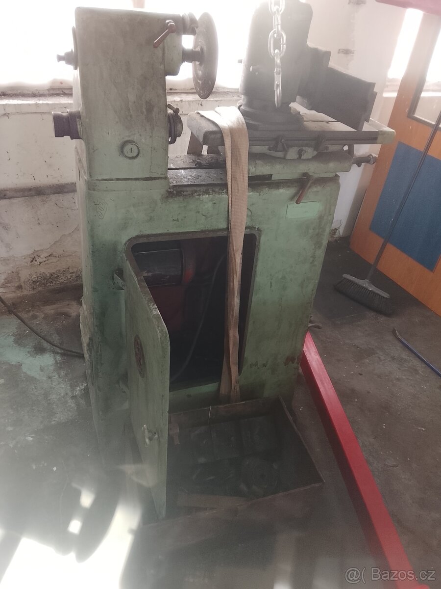 Nástrojová bruska - 2