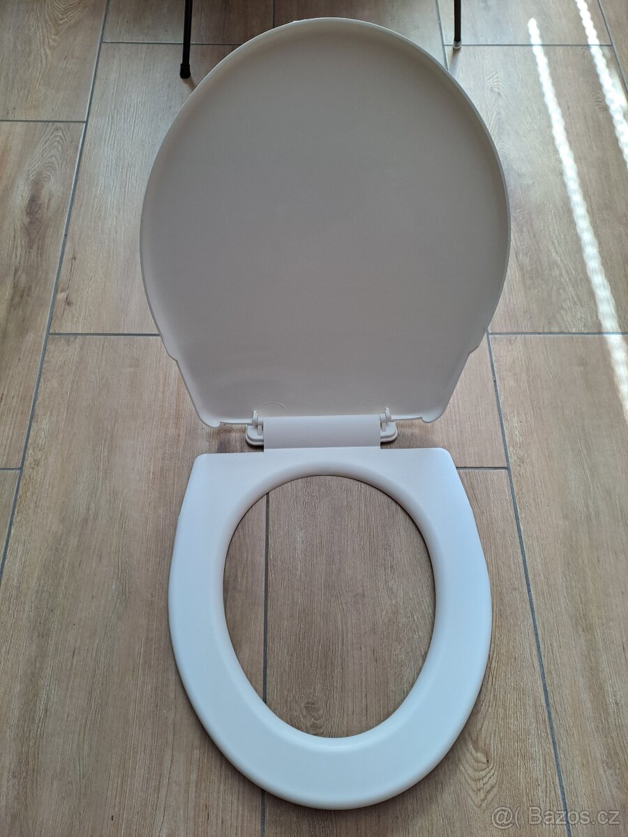 Záchodové sedátko prkýnko na WC - 2