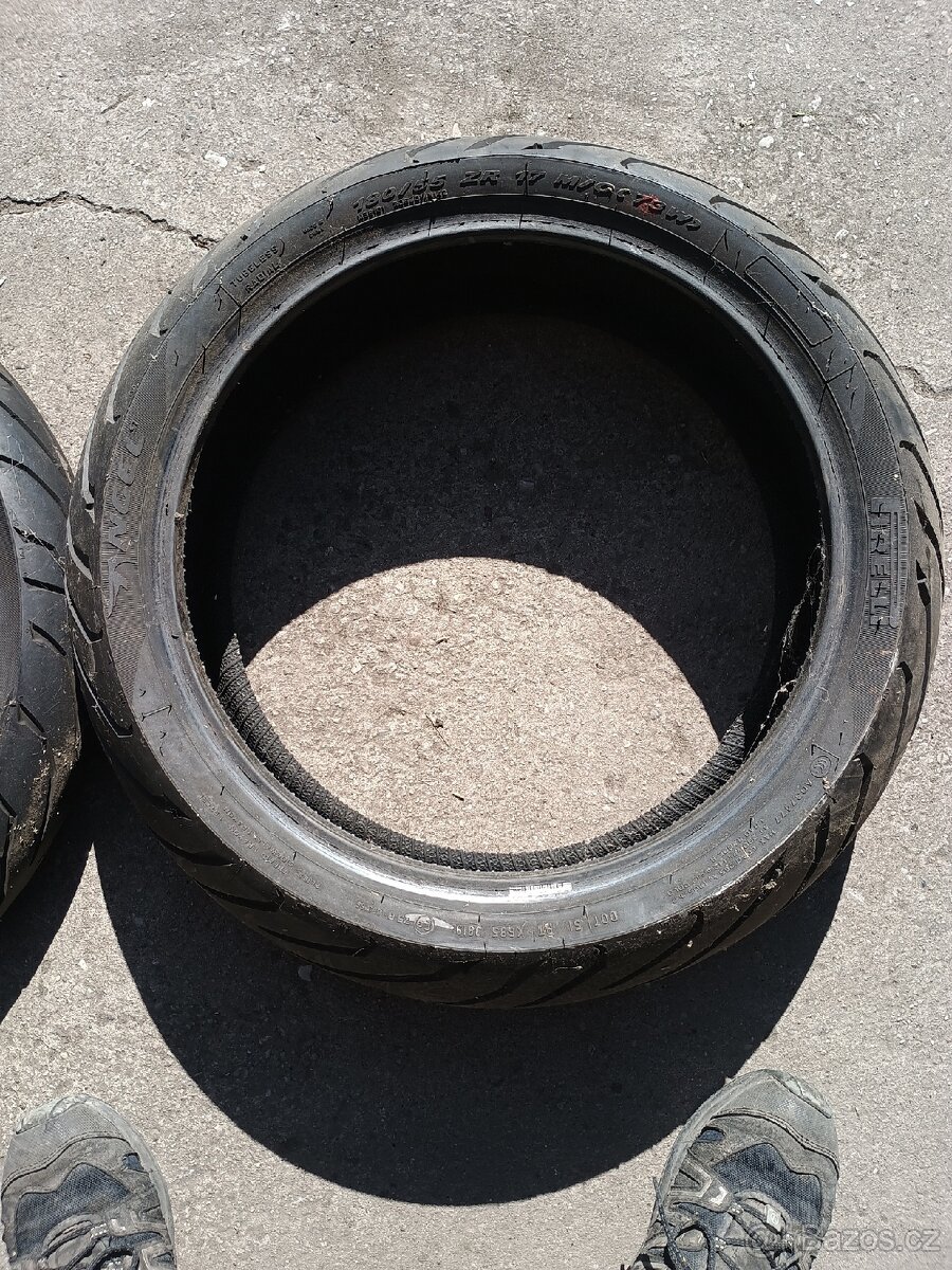Sada Pirelli 180/55/17 a 110/80/19 - 2