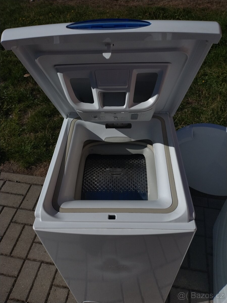 Pračka Whirlpool se zárukou. - 2