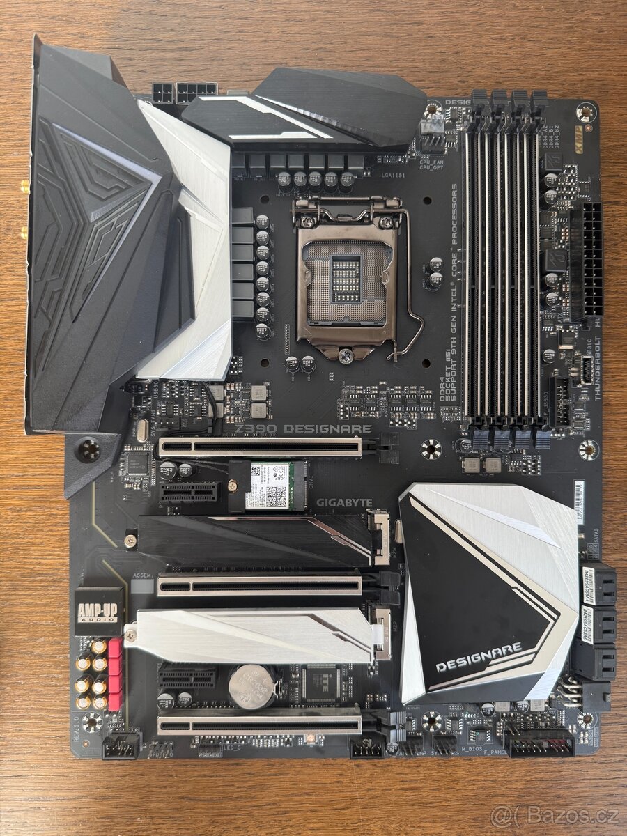 Gigabyte Z390 - i9-9900K - 32GB RAM - Noctua - Hackintosh - 2