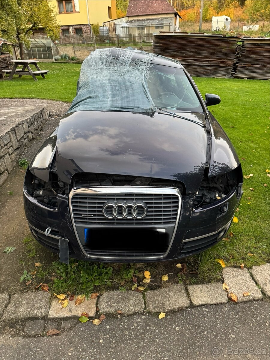 Havarovaná audi a6 - 2