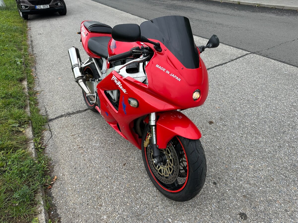 Honda CBR 929 Fireblade - 2