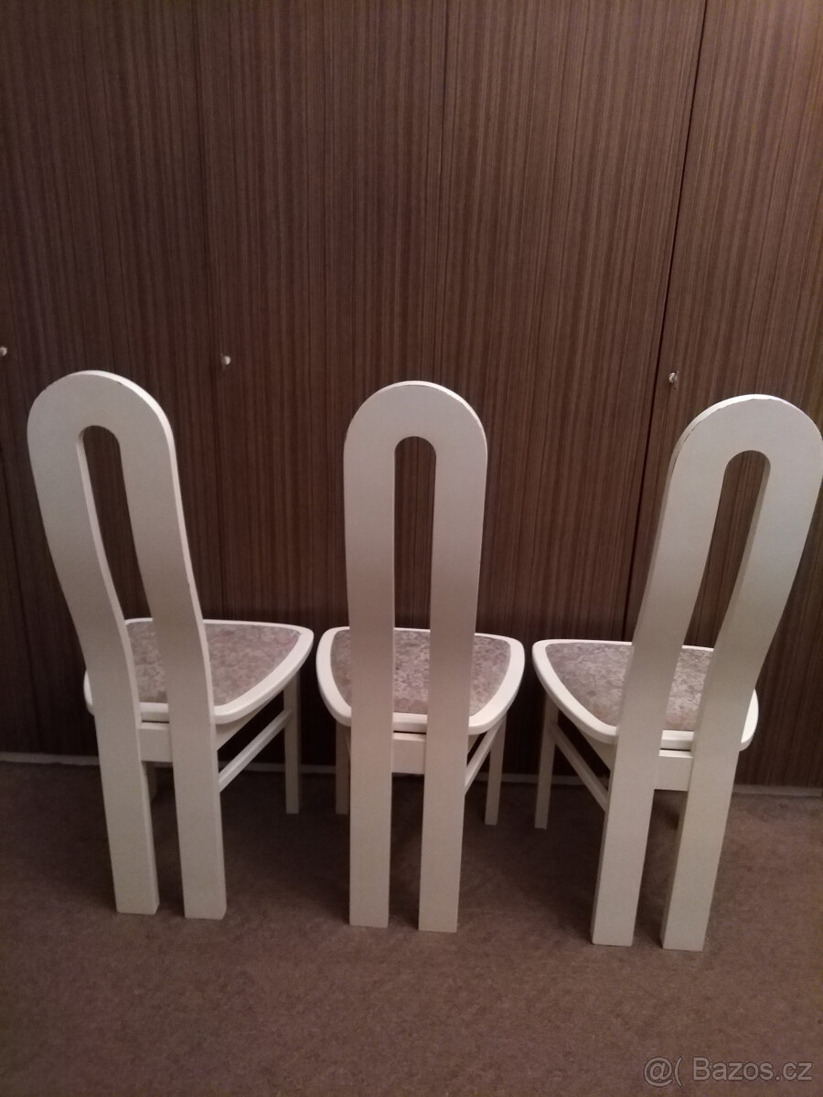 Židle bílé atypické - 2