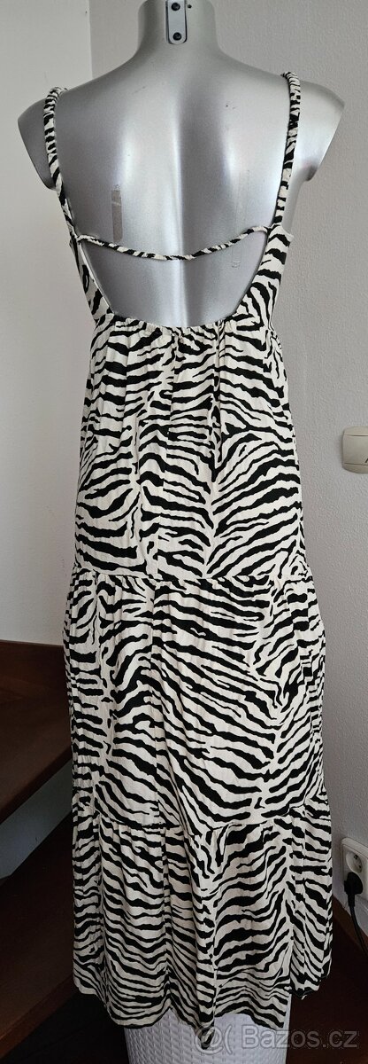 Dlouhé letní šaty na ramínka vel. M, zn. TERRANOVA. - 2