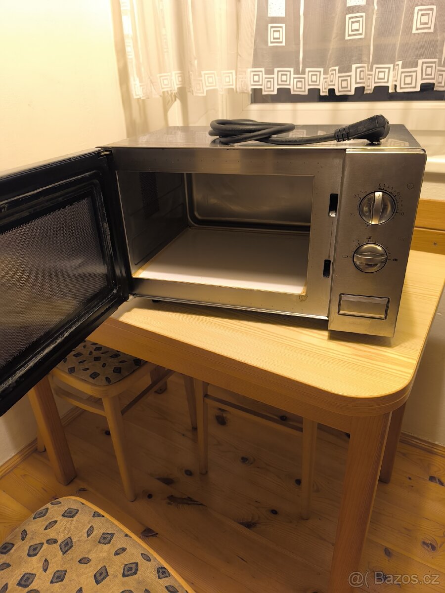 Mikrovlnná trouba Panasonic - 2