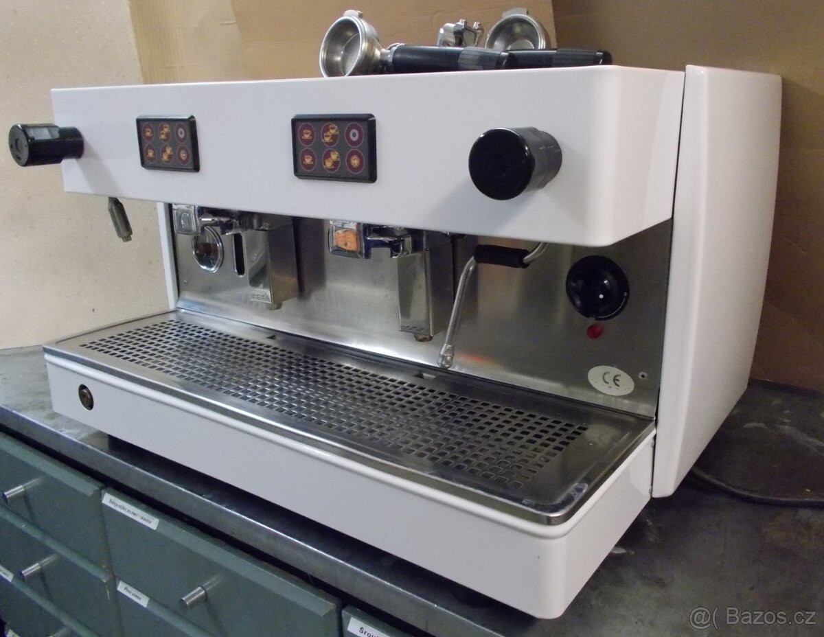 Pákový kávovar - 2