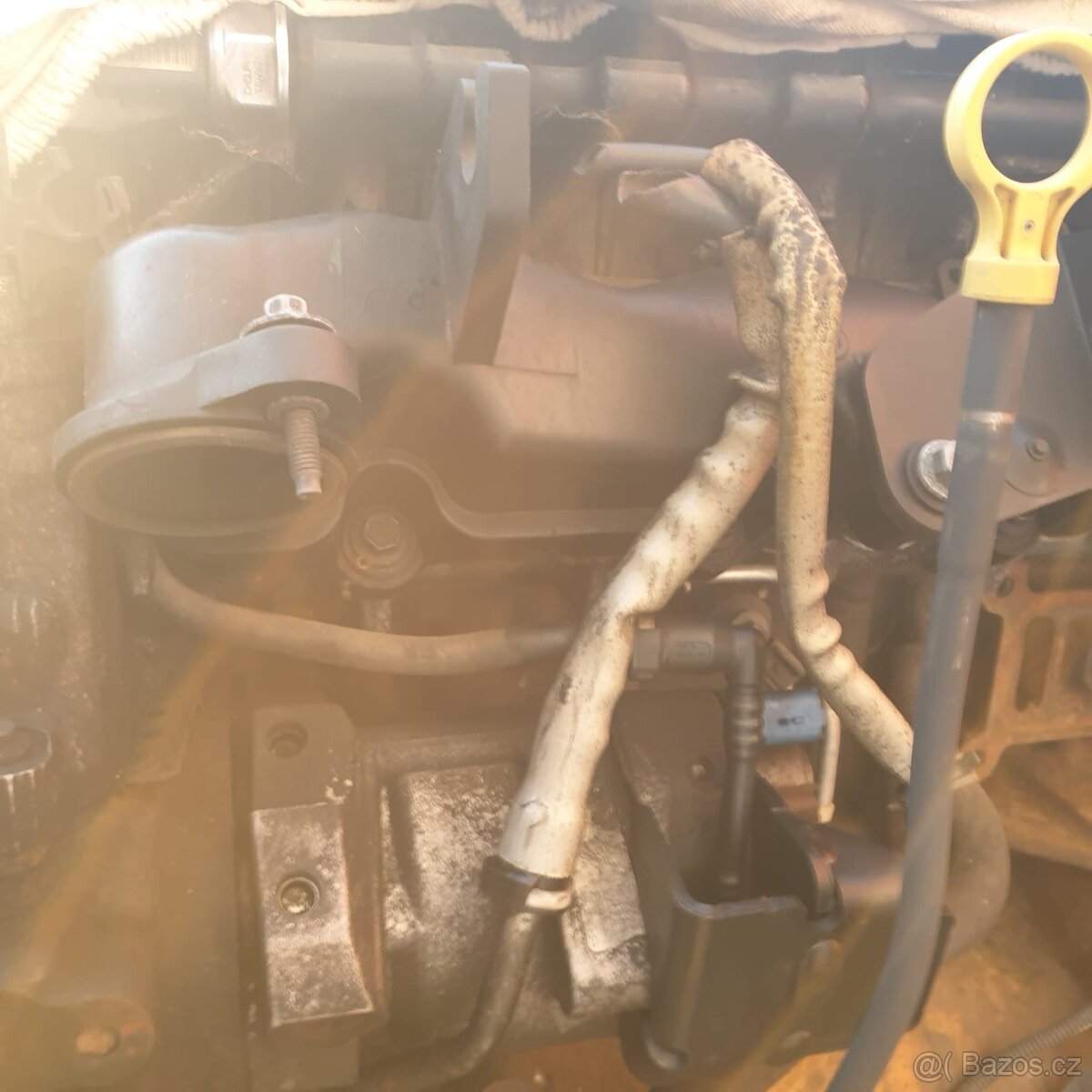 Prodám holý motor na Ford Mondeo III.Najeto údajně okolo 260 - 2