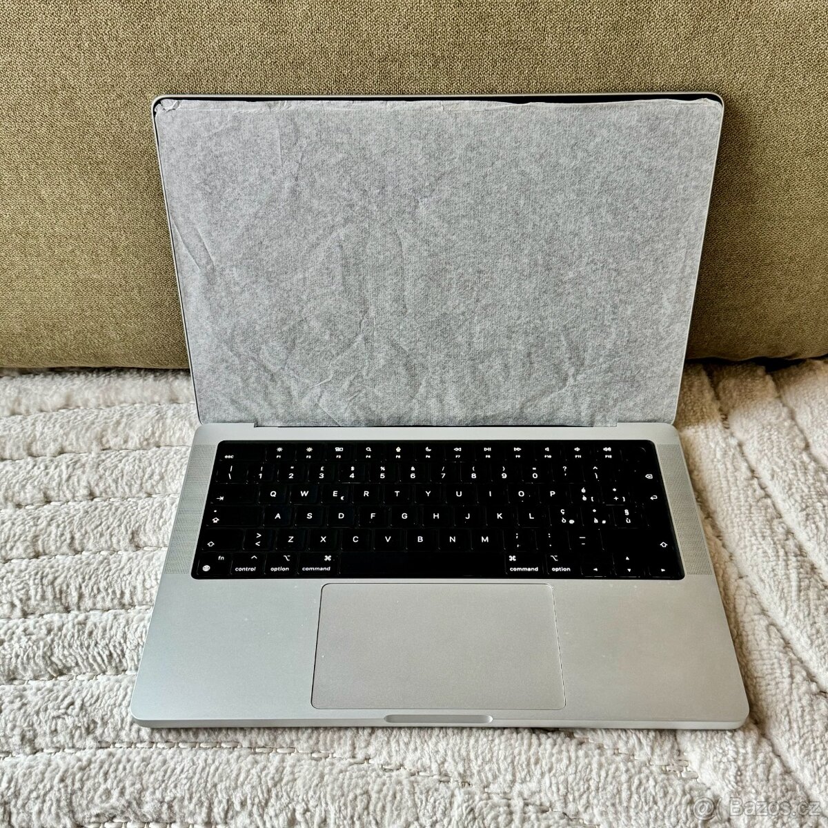ZÁNOVNÍ APPLE MACBOOK PRO 14” M3/512GB/8GB/BATERIE 100% - 2