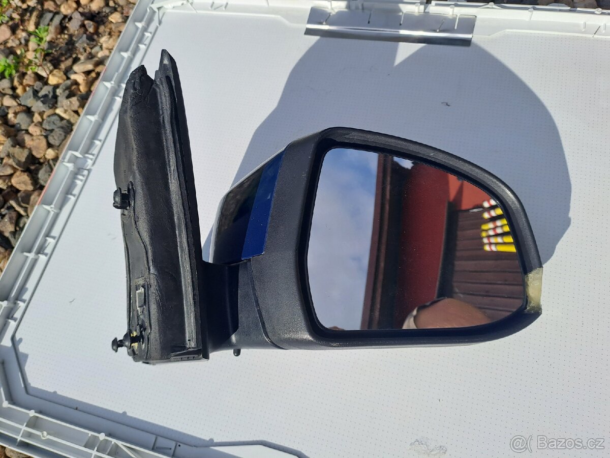 Pravé zrcátko ford c-max - 2