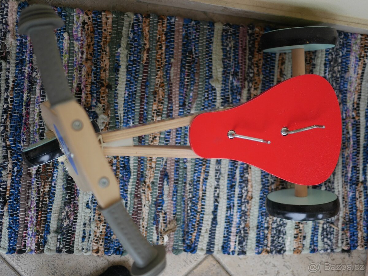 Dřevěné odrážedlo. - 2