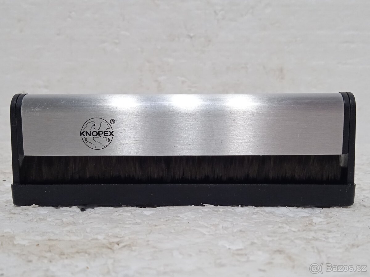 Antistatický čistící kartáček na gramodesky - 2