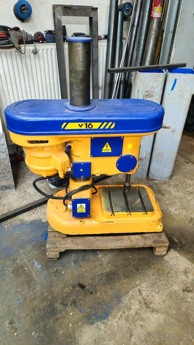 Stojanová vrtačka V16 - 2