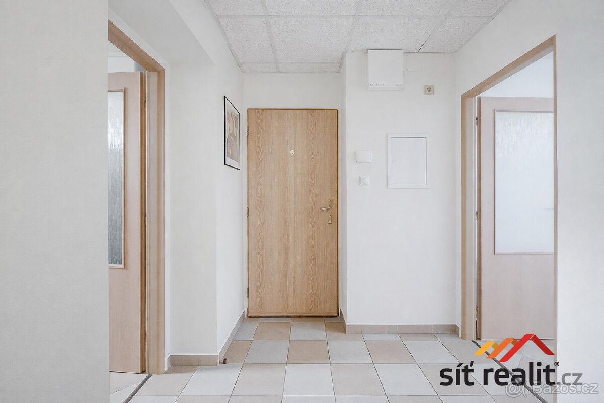 Prodej bytu 3+1 Matúškova-Praha - 2