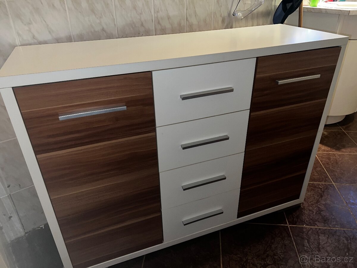 Prodám skříňku - 2