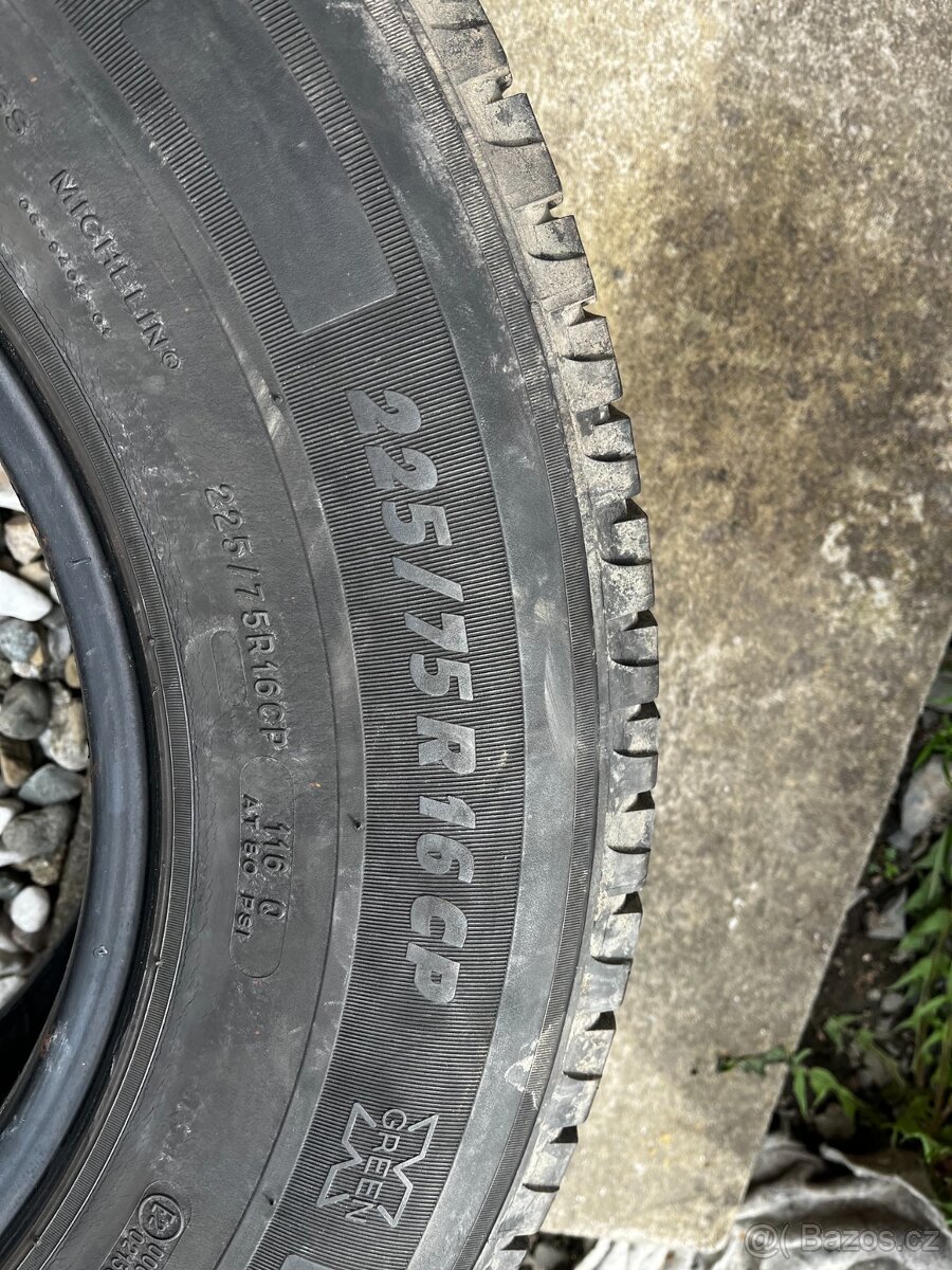 Michelin Agilis Camping 225/75 R16 - 2