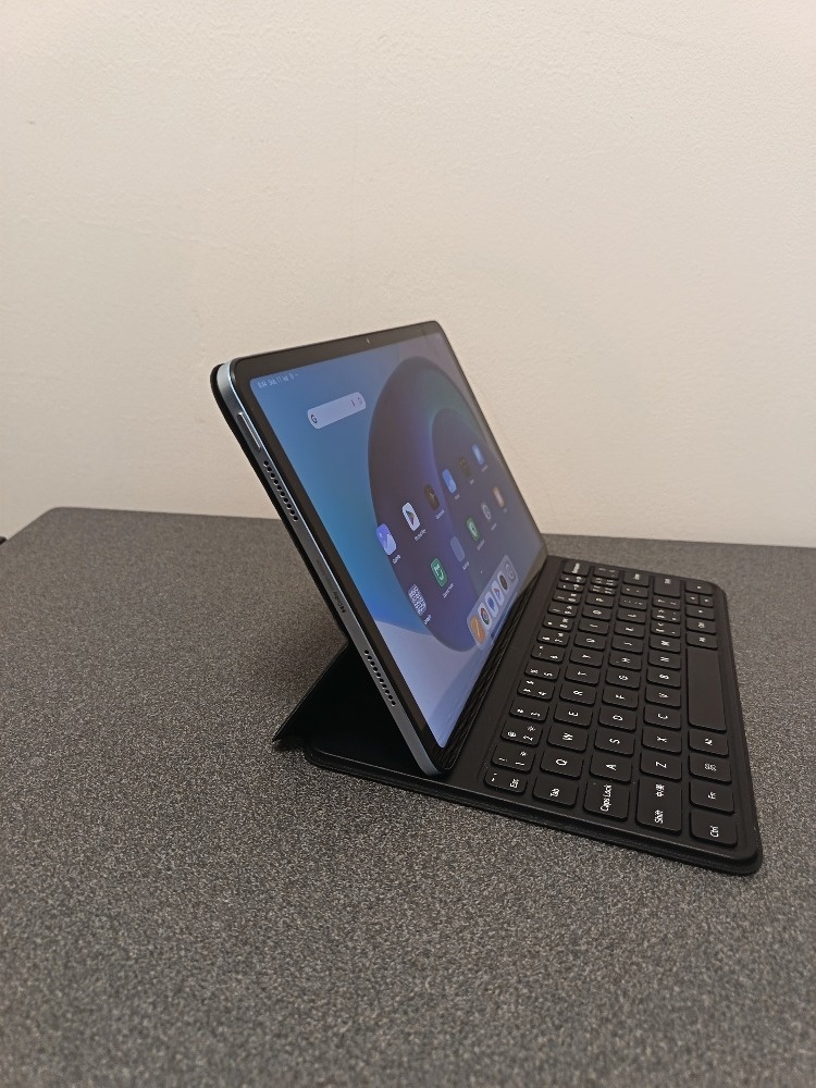 Lenovo IdeaPad Duet 5 - 2