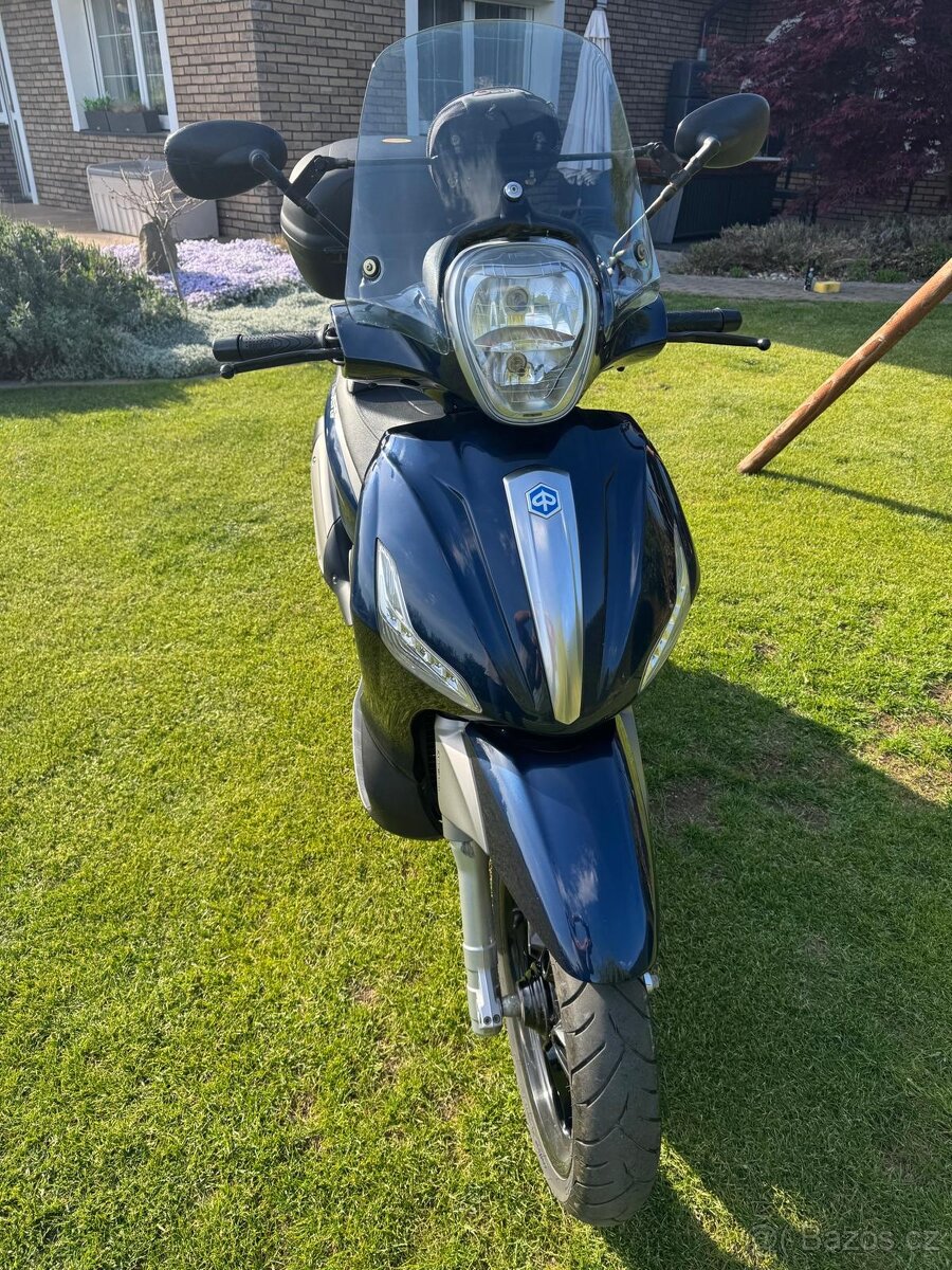 Piaggio Beverly 350 - 2