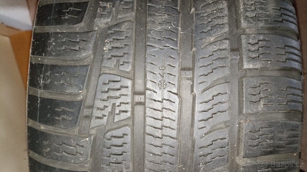 ALU disky Ford Mustang 255/40 R19 100 V XL NOKIAN - 2