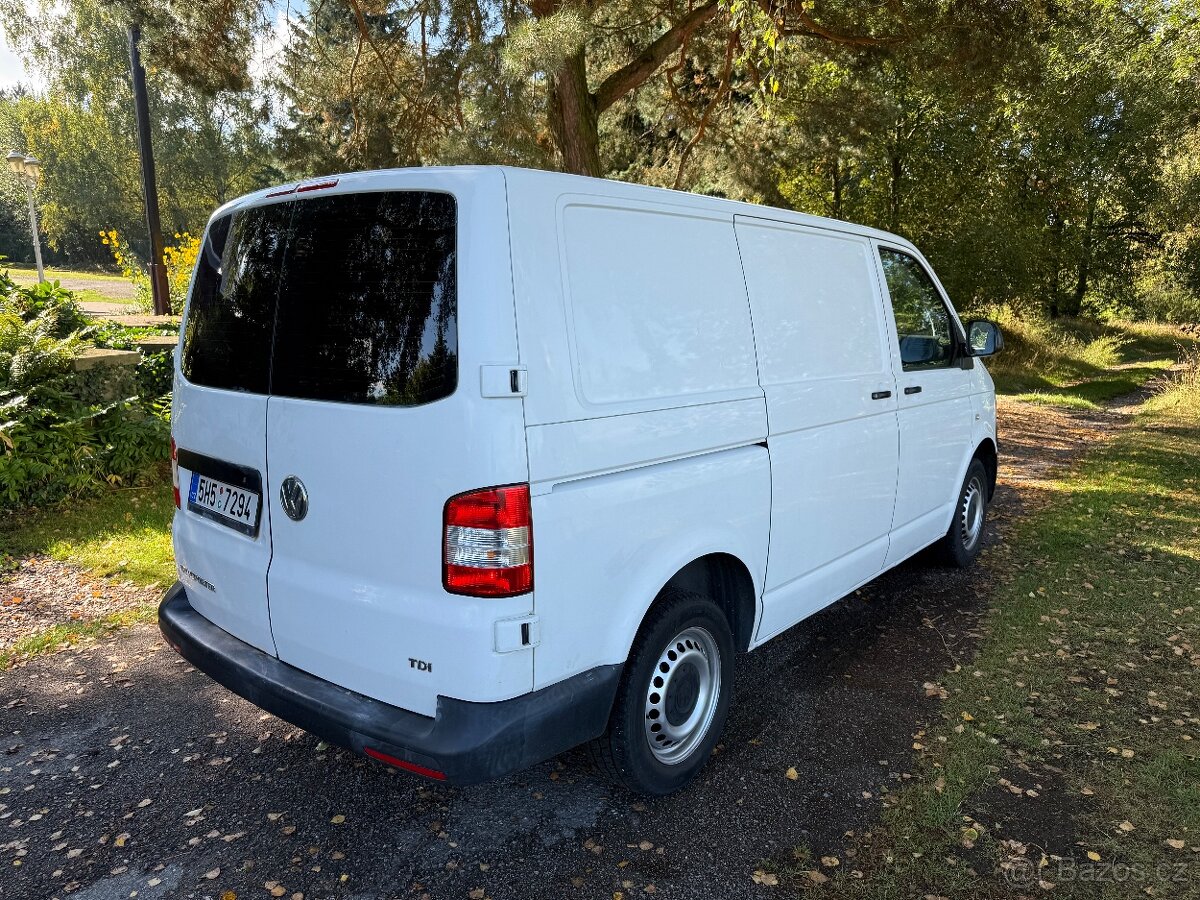 HEZKÝ TRANSPORTER T5.1 2013 - 2