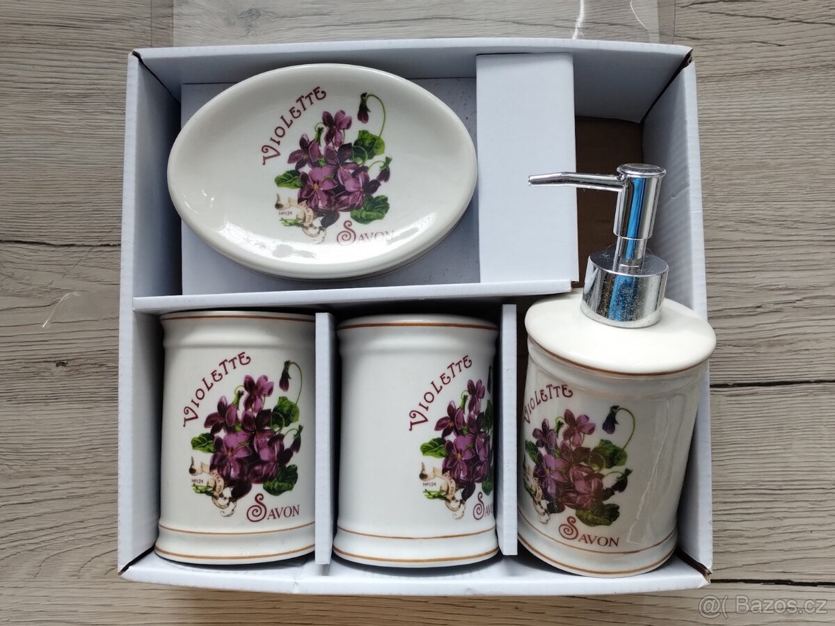 Retro porcelánový koupelnový set - 2