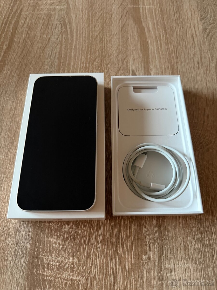 iPhone 13, 256GB hvězdně bílá - 2