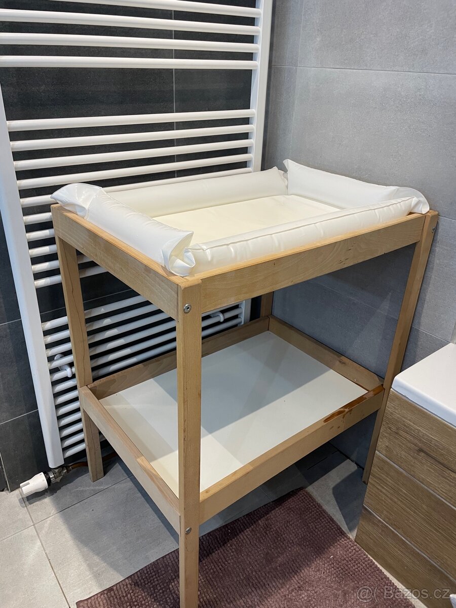 Přebalovací pult - 2