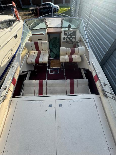 Prodám motorový člun Glastron V-214 - 2