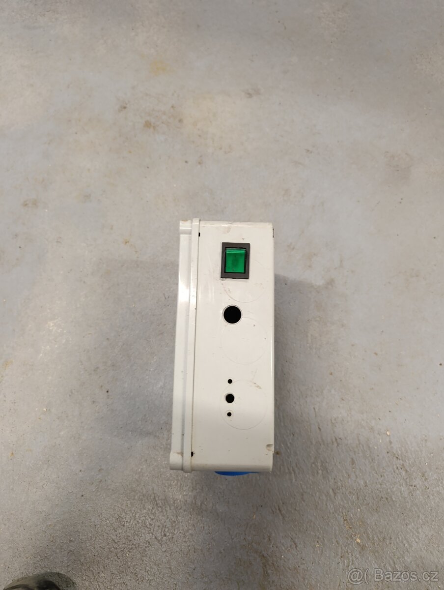 Rozvodná krabice - 2