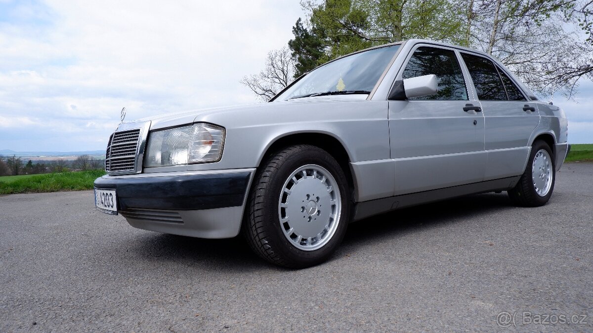 Mercedes 190 2.3e (w201, automat) - 2