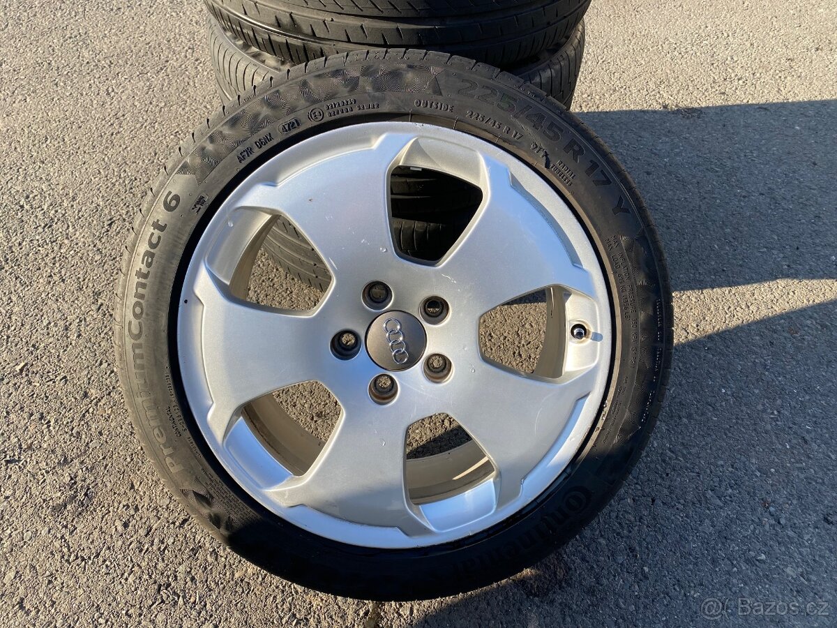 Audi A3 - letní alu 17", Originál S-Line - 2