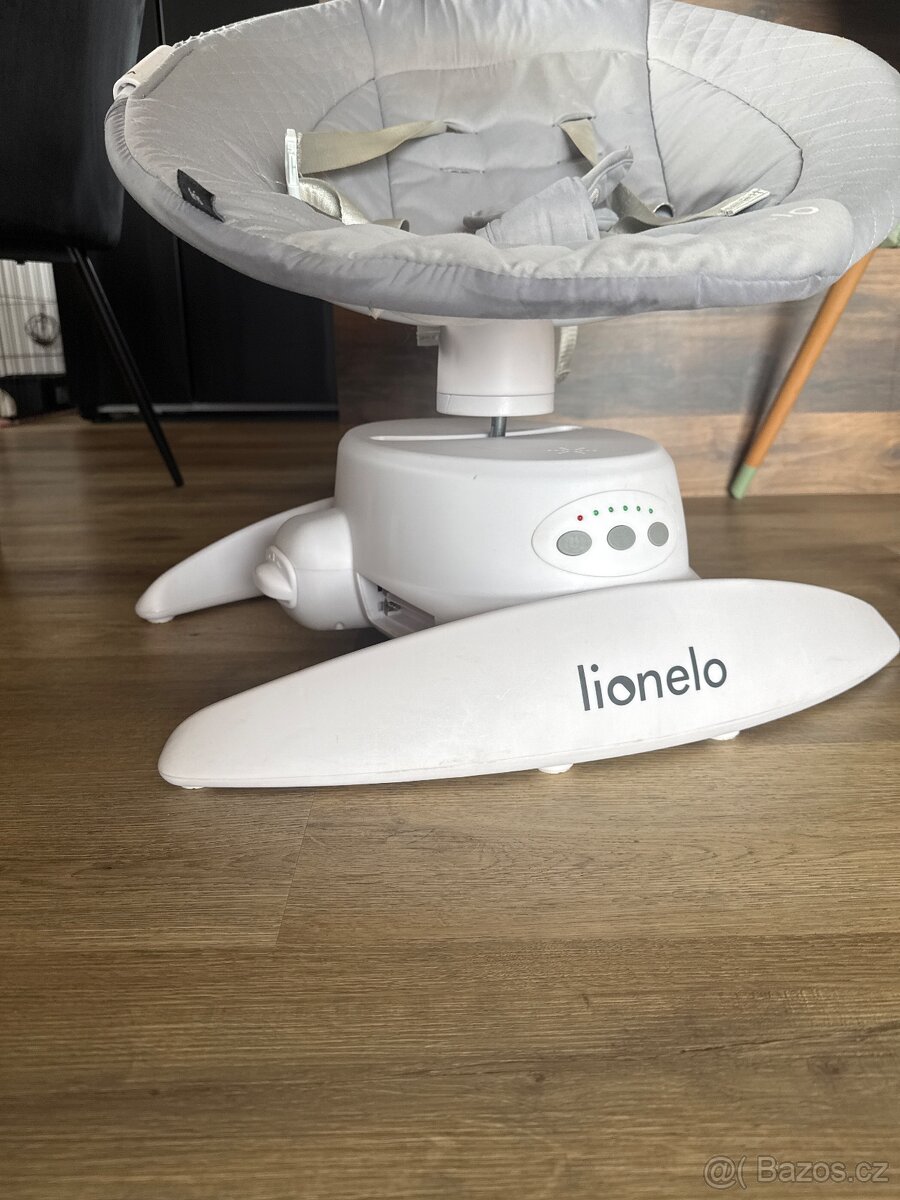 Hrací a houpací lehátko Lionelo - 2