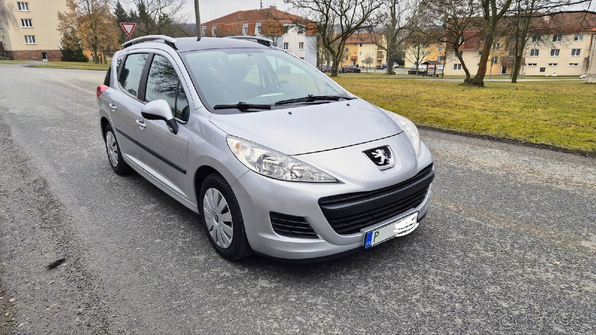 207, 1.4i, 111tis.km - 2