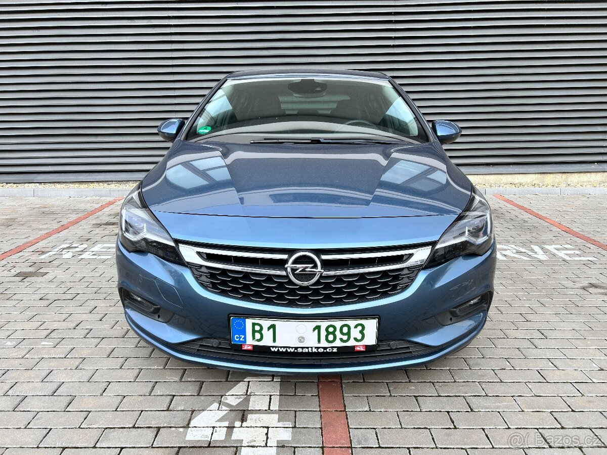 Opel Astra K hatchback, 2016, najeto 124.891 km, modrá - 2