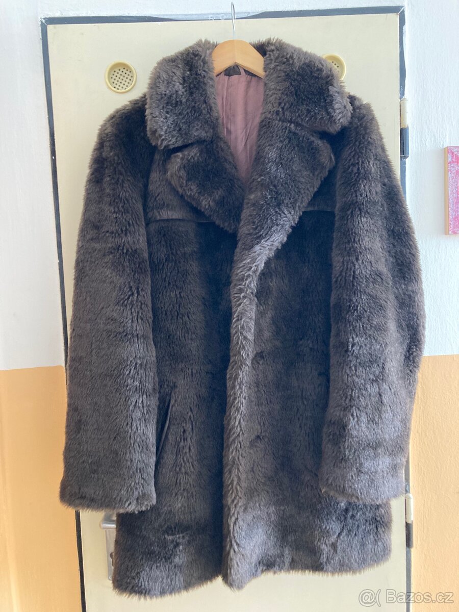 Kožíšek zn Kara Trutnov - 2