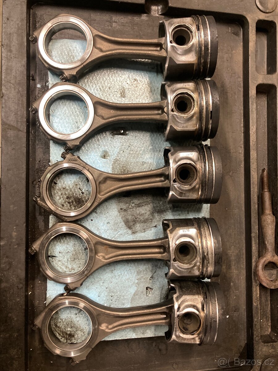 Díly z motoru 3.0 ASB 171kw - 2