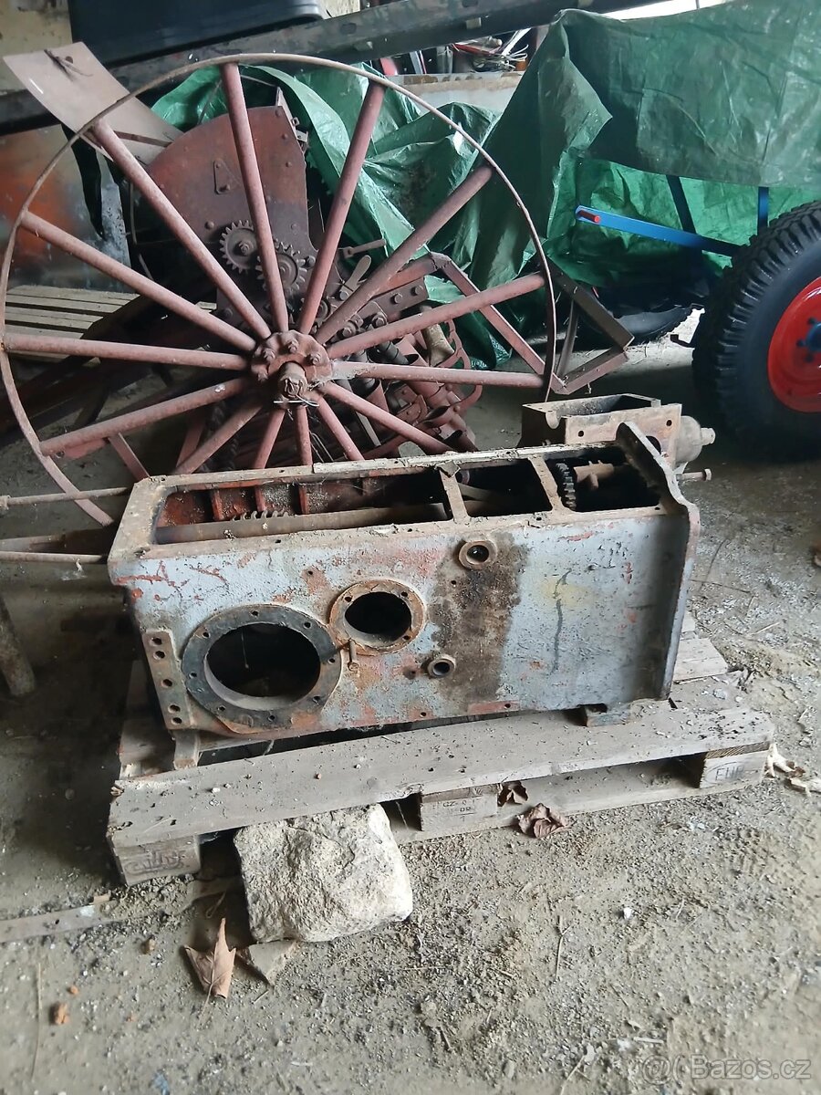 Obal převodovky zetor 25 a + hydraulika - 2